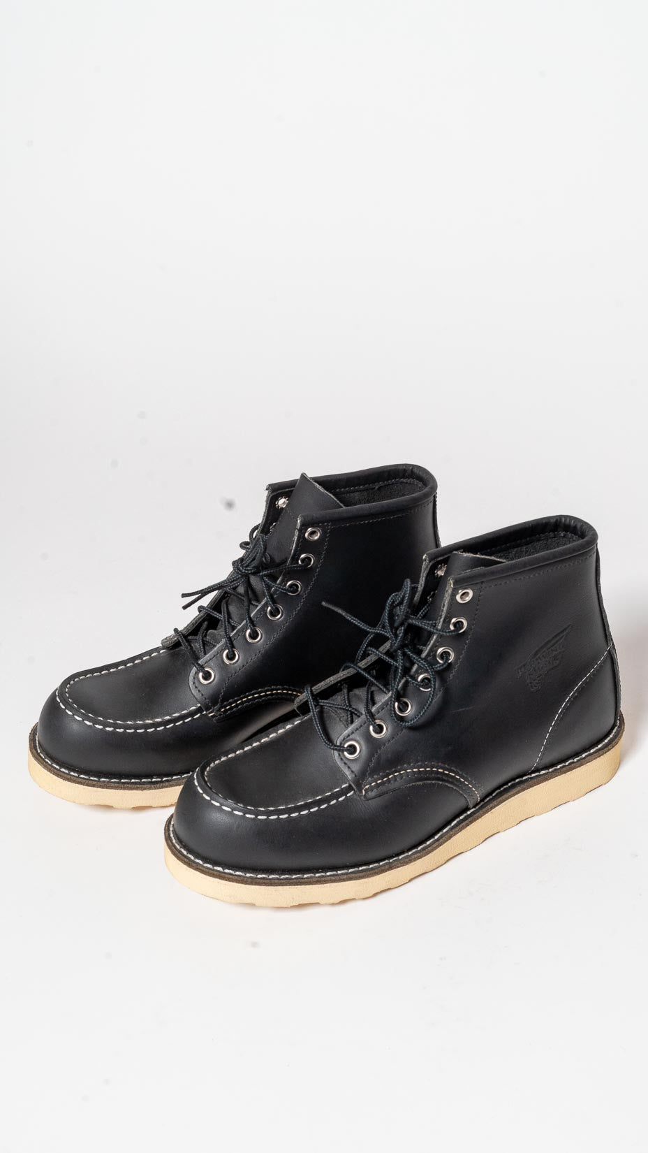 Red Wing Shoes — Moc Toe Black 8130 (new)