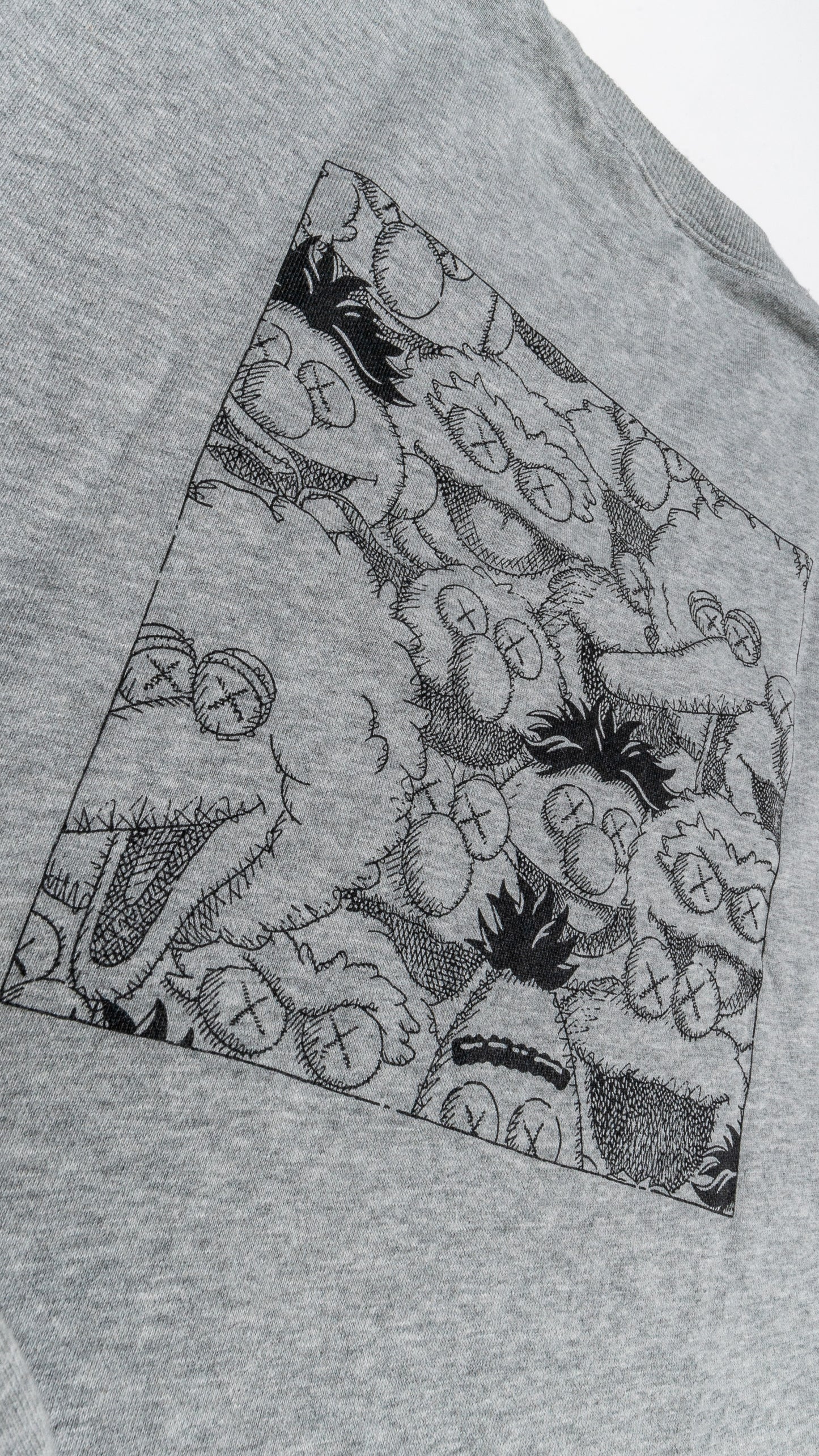 KAWS x Uniqlo x Sesame Street XX Sweatshirt, Grey — L