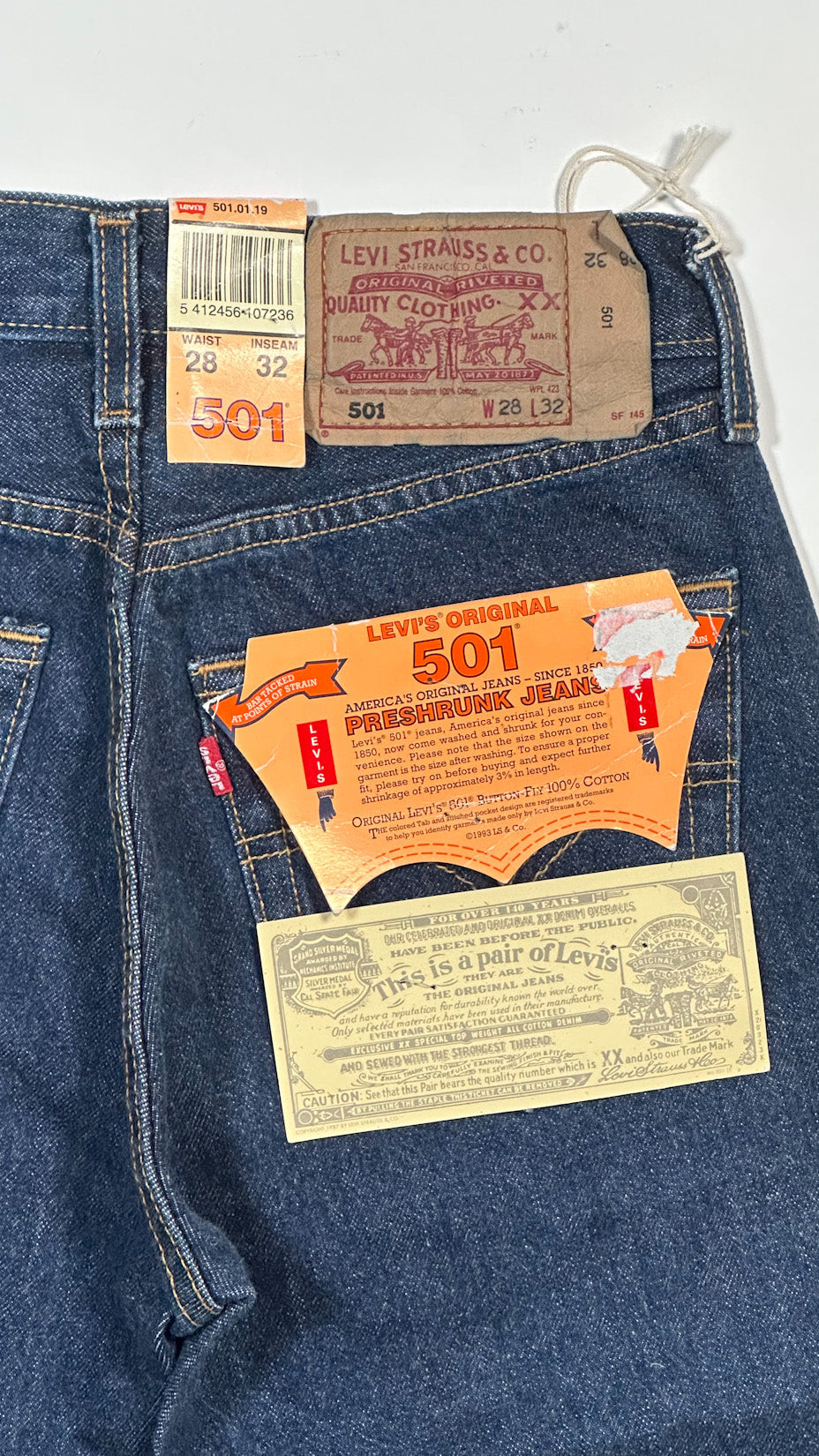 Deadstock Levi's 501, 90s, 28 x 32