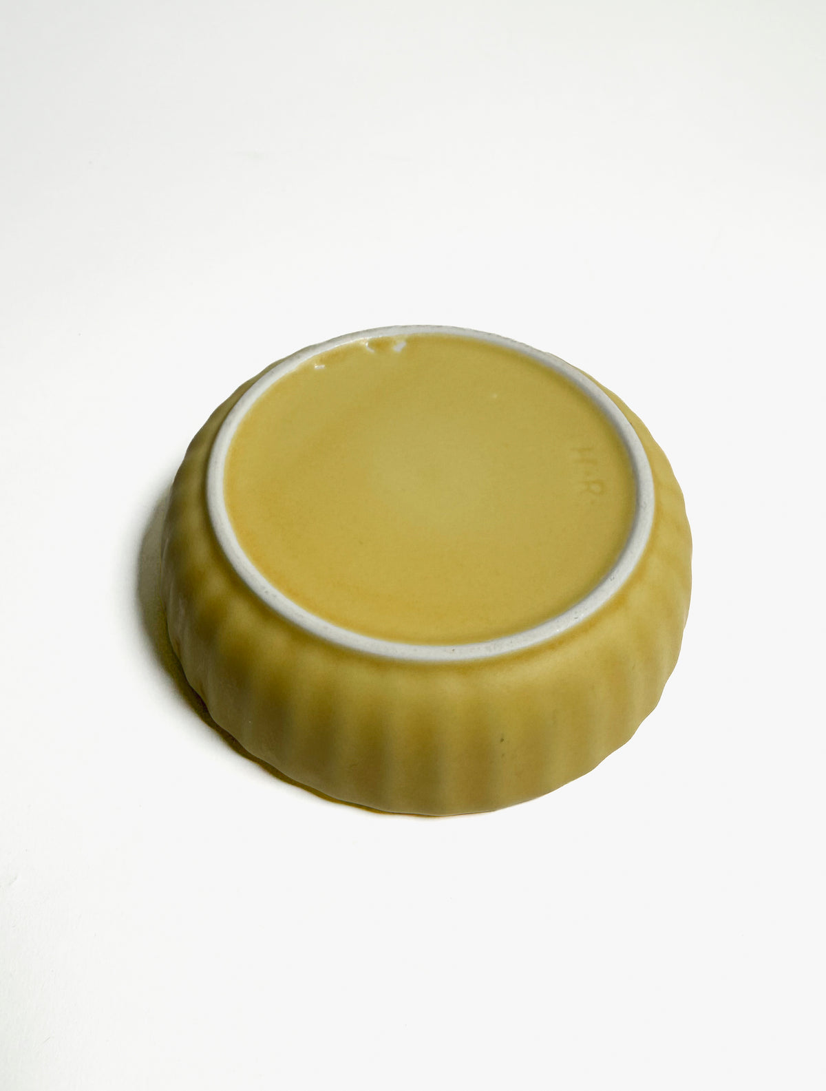 Arabia, Small Yellow Bowl / Ashtray / Holdall